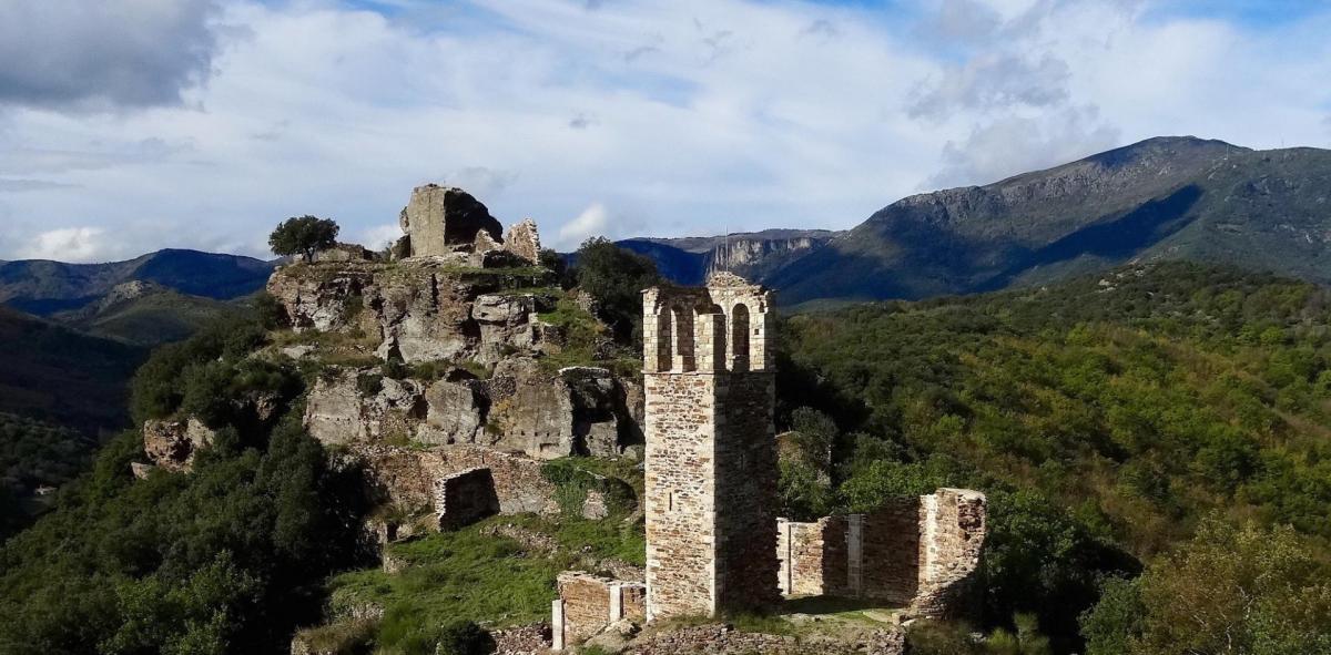 Vue castrum et clocher 1